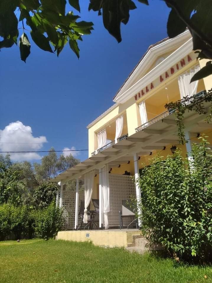 Villa Ladina Lygia  Ngoại thất bức ảnh